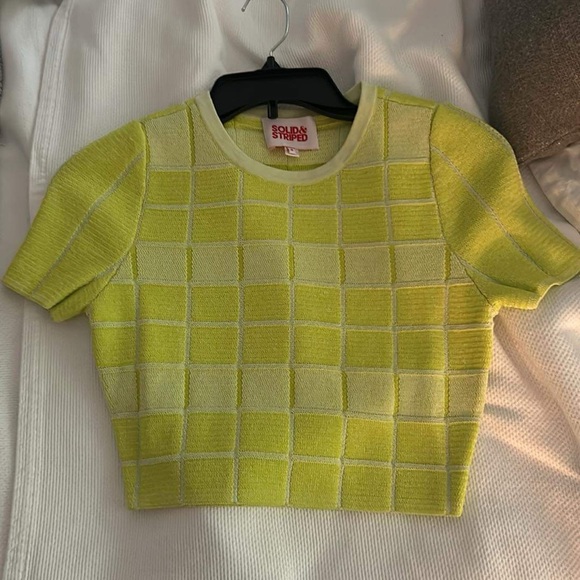 Solid and striped yellow crop top - Picture 2 of 2